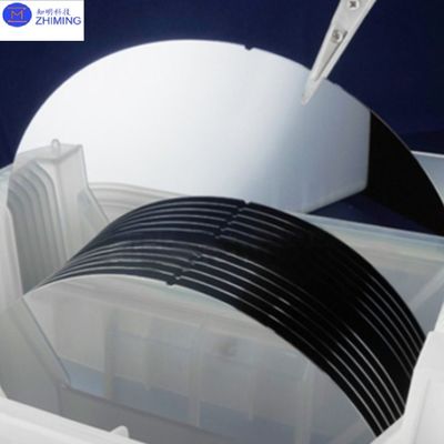 Si Wafer / Substrato de 8 pulgadas de espesor 675-775 μm, tipo P/N, orientación 111, doble / lado único pulido
