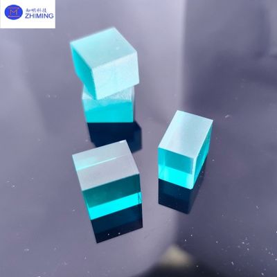 Piedra sintética de color precioso zafiro piedra cruda azul cielo dureza de Mohs 9 para joyería artesanal