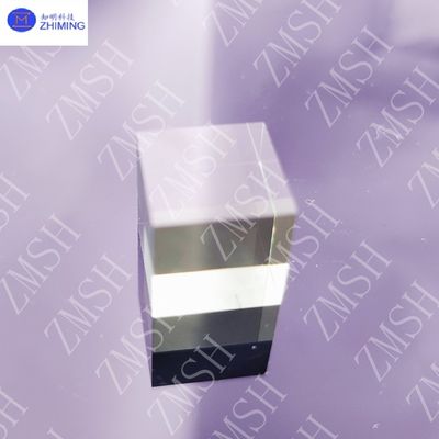 Piedra preciosa de zafiro verde: materia prima sintética para joyas duraderas con dureza de Mohs de 9
