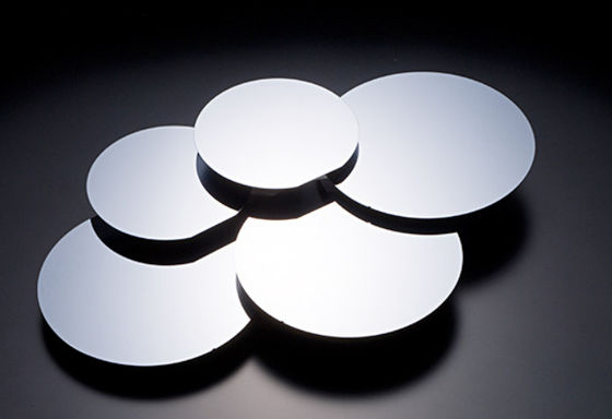 Buen precio Wafer de silicio de 4 pulgadas de espesor 500+/-20 Resistividad 1-10 ohm·cm Orientación100 doble lado pulido en línea