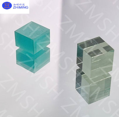 Buen precio Oliva verde zafiro piedra preciosa áspera sintética 99,999% Al2O3 dureza Mohs 9.0 en línea