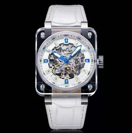 Buen precio Dureza transparente 9,0 del solo cristal de la caja de reloj del cristal de zafiro del color Al2O3 en línea
