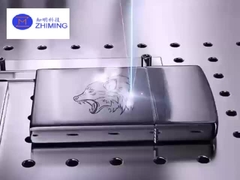 Máquina de grabado por láser de fibra compacta limpia y libre de mantenimiento Marcado